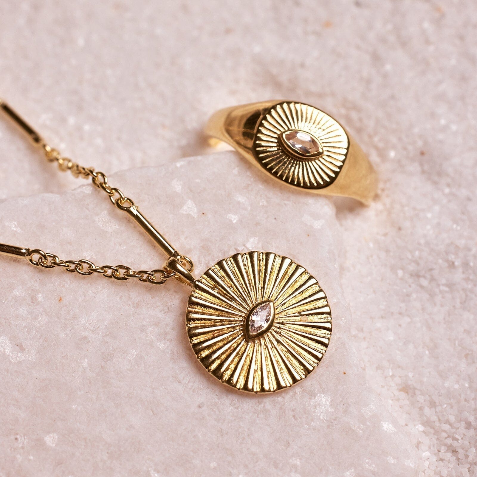 Protective Eye Pendant Necklace - Image 3