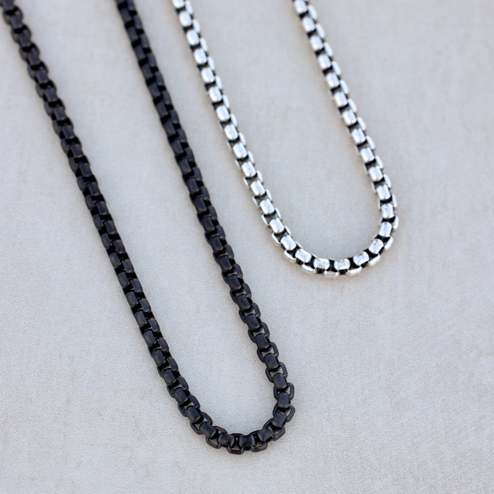 Men's Rolo Chain Necklace - Image 7