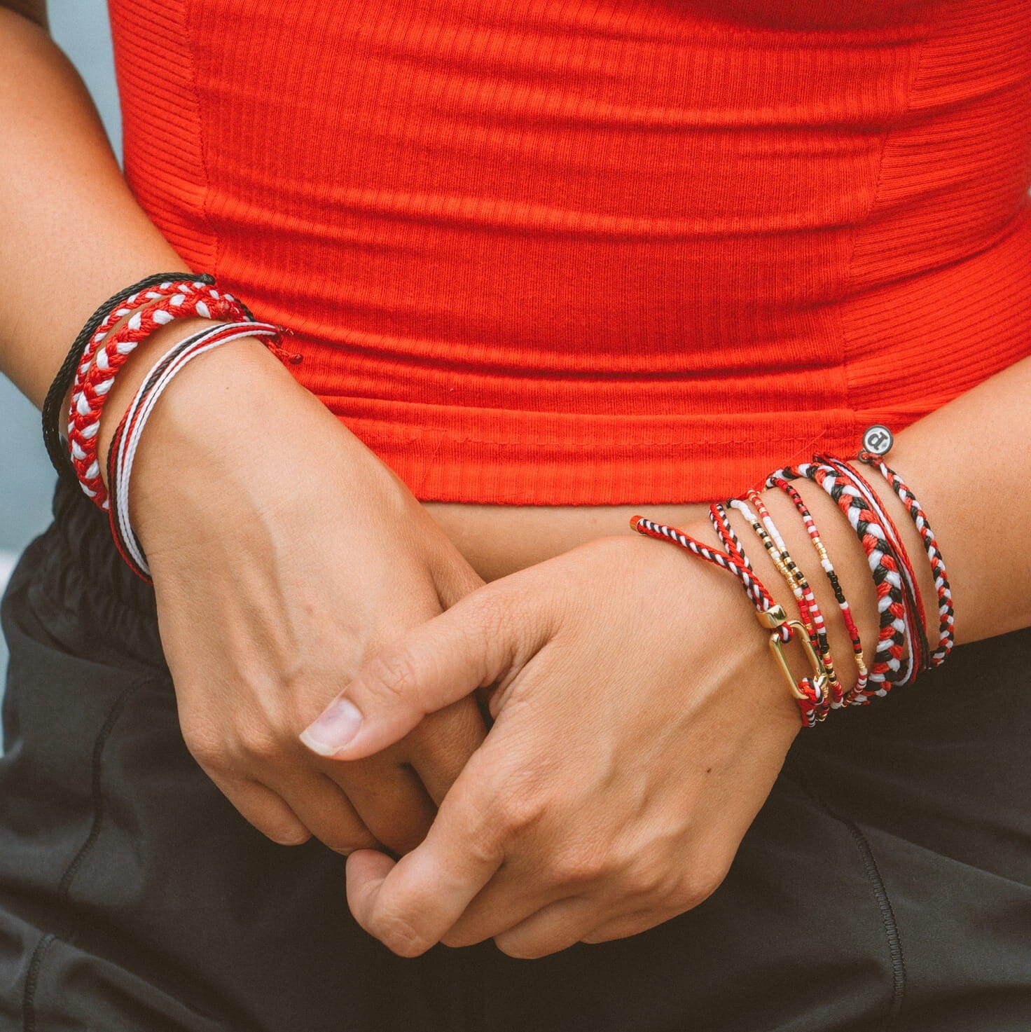 Red. Black & White Collection - Image 7