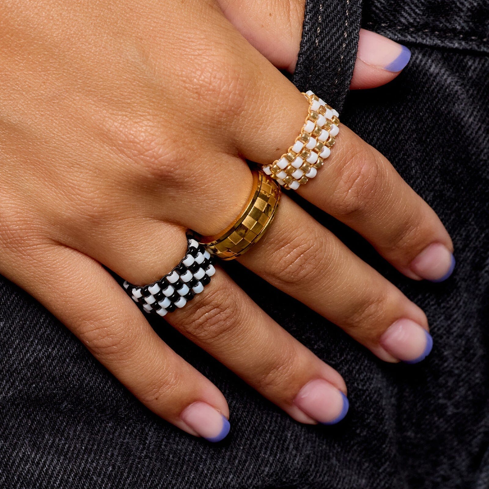 Checkerboard Bead Stretch Ring - Image 3