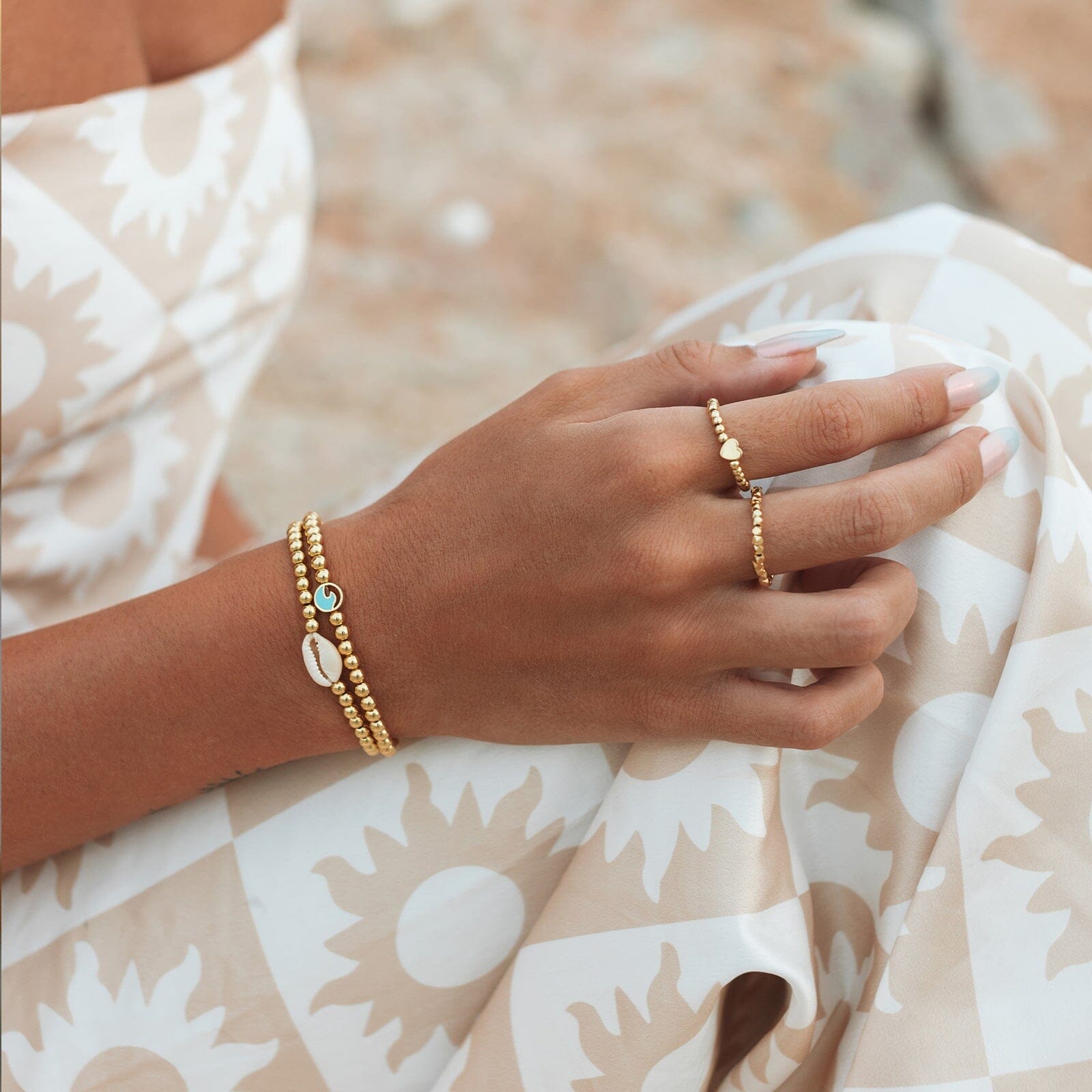 Gold Heart Bead Stretch Ring - Image 7