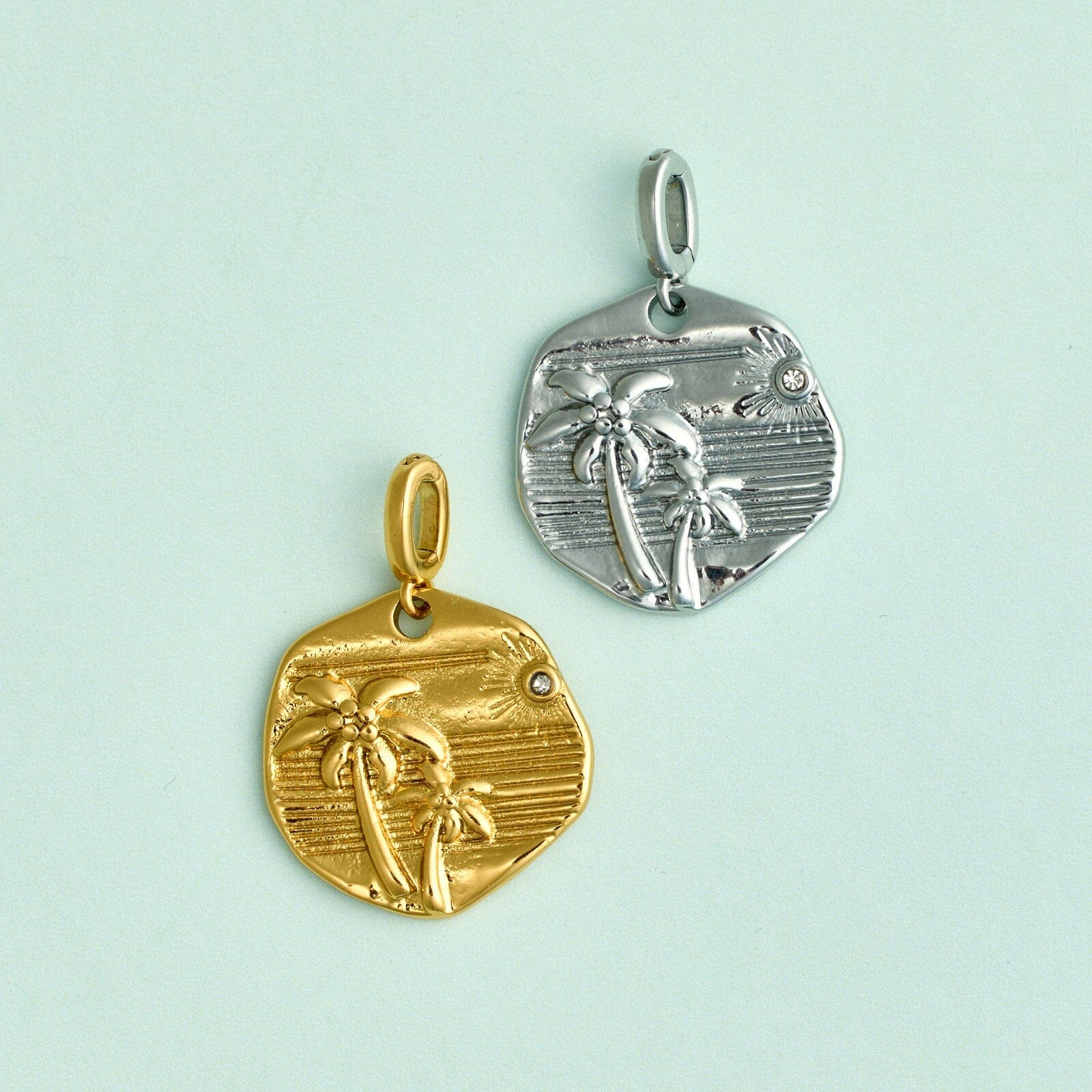 Harper Beach Scene Charm - Image 3